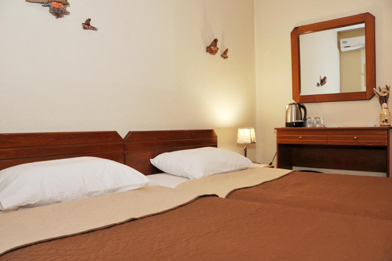 Guesthouse Bloutsos Rooms Kastrákion Eksteriør bilde