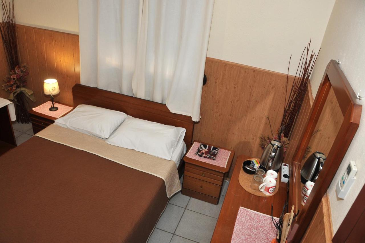 Guesthouse Bloutsos Rooms Kastrákion Eksteriør bilde
