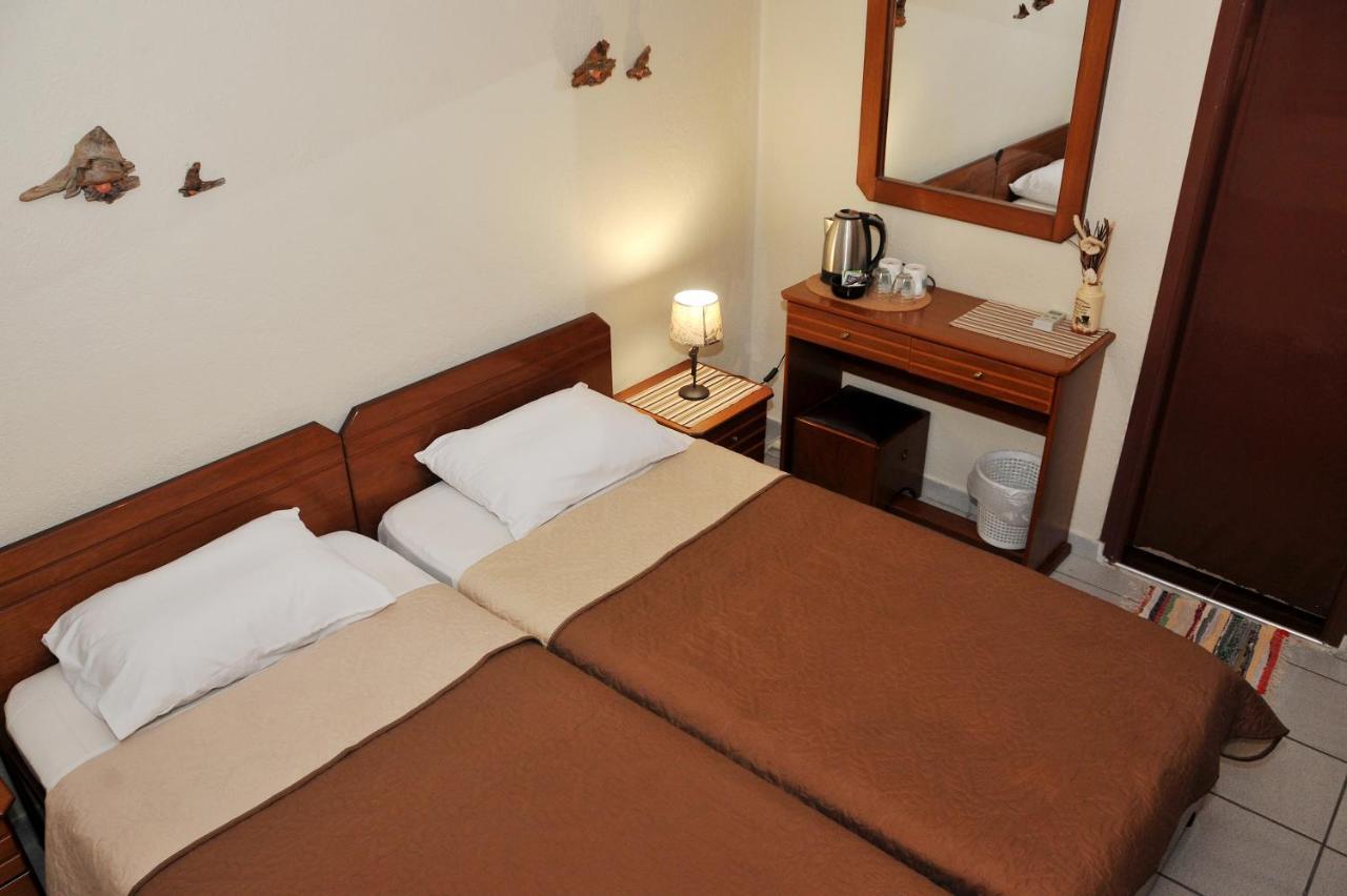 Guesthouse Bloutsos Rooms Kastrákion Eksteriør bilde