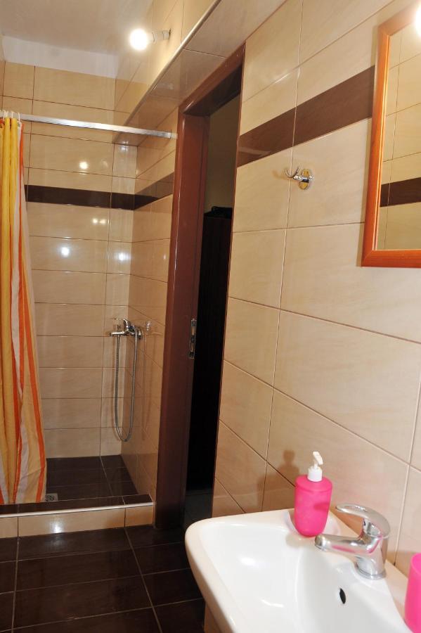 Guesthouse Bloutsos Rooms Kastrákion Eksteriør bilde
